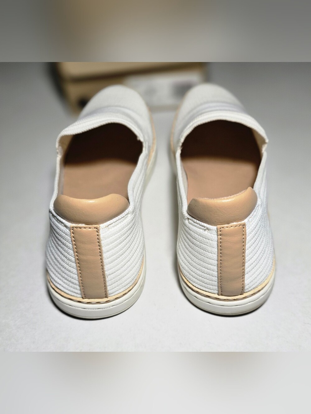 UGG Womens 8 In Box White Ribbed Slip-On Sammy Sneakers Ribbed Knit Texture - Picture 5 of 10